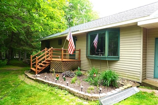 W7187 Mathews Rd, Merrill, WI 54452