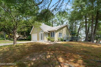 19 Cedar Ave Unit 30, Manahawkin, NJ 08050