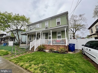 1016 W 3rd St, Florence, NJ 08518