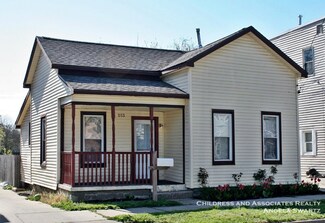 253 Straight Ave NW, Grand Rapids, MI 49504