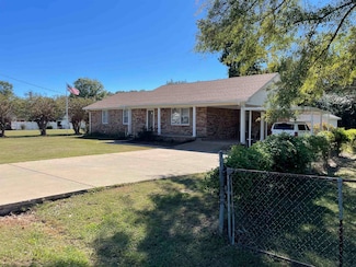 235 Paine Rd, Savannah, TN 38372