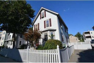82 Millet St, Dorchester Center, MA 02124
