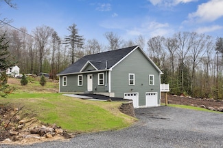 1540 Foxes Ridge Rd, Acton, ME 04001