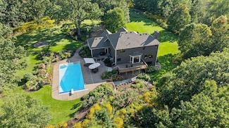 7420 Military Rd, Woodbury, MN 55129