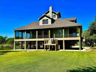 7165 Backridge Rd, Sabine Pass, TX 77655