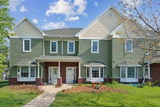 2616 Pinto Ln, Iowa City, IA 52240