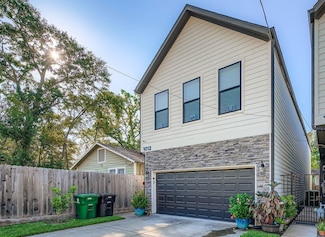 1012 W 23rd St, Houston, TX 77008
