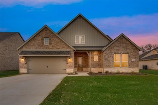 1121 Springfield Rd, Springtown, TX 76082