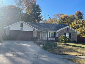 8438 Brook Pointe Ct, Indianapolis, IN 46234