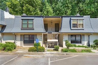 68 La Rue Place NW, Atlanta, GA 30327