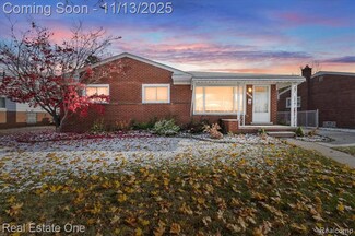 3813 Syckelmoore St, Trenton, MI 48183