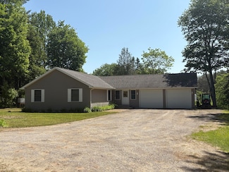 W9614 Us-2 Hwy, Naubinway, MI 49762