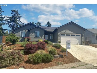 1240 S 13th St, Cottage Grove, OR 97424