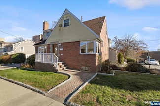 534 Kearney Ave Unit 1, Cliffside Park, NJ 07010