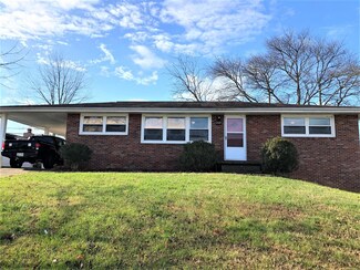 1321 Holyoke St, Kingsport, TN 37664