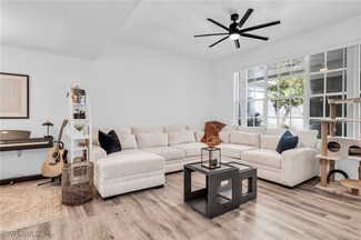 3825 Schoolhouse Rd E Unit 5, Fort Myers, FL 33916