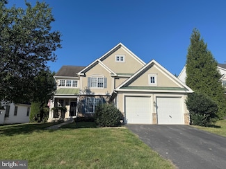 9234 Rainbow Falls Dr, Bristow, VA 20136