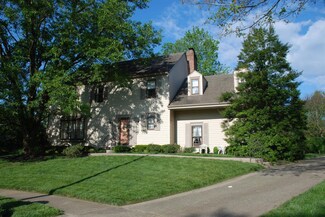 1308 Old Ct S, Lexington, KY 40503