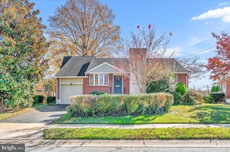 2206 Downing Ln, Wilmington, DE 19804