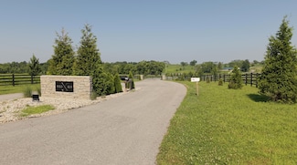 518 Polo Run Ln, Versailles, KY 40383