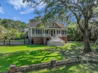 2595 Royal Oak Dr, Johns Island, SC 29455