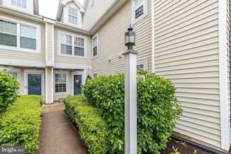 205 Strawberry Ct Unit 253, Warwick, PA 18974