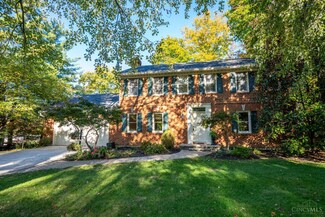 9571 Benchmark Ln, Blue Ash, OH 45242