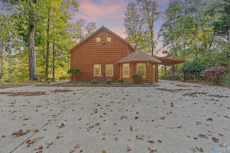 215 County Road 404, Killen, AL 35645