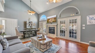1459 Ginger Rd, Lake Ozark, MO 65049