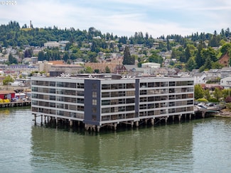 1 3rd St Unit 209, Astoria, OR 97103