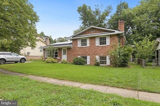 6637 Adrian St, New Carrollton, MD 20784