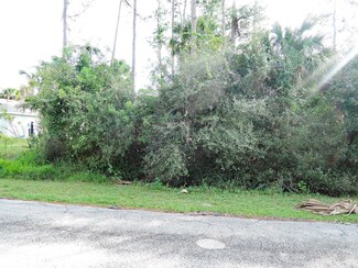 8201 Deland Ave, Fort Pierce, FL 34951