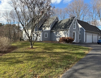 2 C St, Douglas, MA 01516