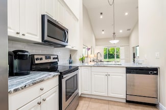 4325 Cross Ct, Vero Beach, FL 32967