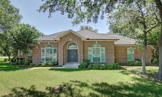 332 Diamond Oaks Dr, Hudson Oaks, TX 76087