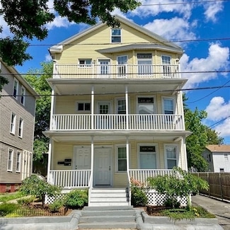 44 Richter St, Providence, RI 02908