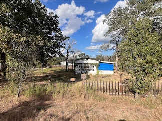 111 Pin Oak Cir, Somerville, TX 77879