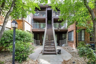 830 S Vance St, Lakewood, CO 80226