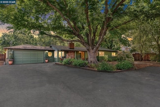 41 Heather Ln, Walnut Creek, CA 94597