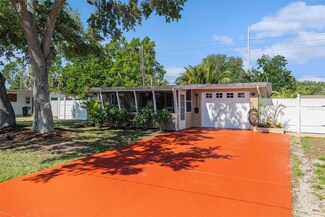 5700 Bay St NE, Saint Petersburg, FL 33703