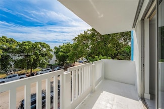 910 Michigan Ave Unit 301, Miami Beach, FL 33139
