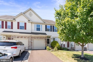 244 S Savanna Dr, Pottstown, PA 19465
