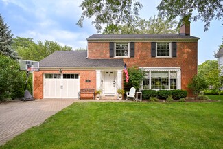 233 Merton Ave, Glen Ellyn, IL 60137