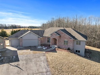3201 Rolling Hills Dr, Manitowoc, WI 54220