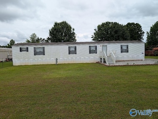 2088 Elkwood Section Rd, Hazel Green, AL 35750