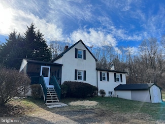 5280 Merry Oaks Rd, The Plains, VA 20198