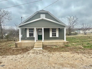 205 N Smith St, Park Hills, MO 63601