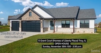 5 Grant Ct, Troy, IL 62294