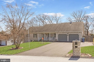 1032 Woodridge Rd, Red Lion, PA 17356