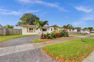 7304 Mckinley St, Hollywood, FL 33024